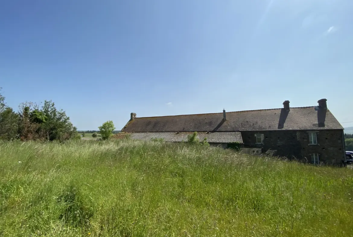 Ancienne Ferme à Croisilles à Vendre - 3 Chambres et Grand Terrain 