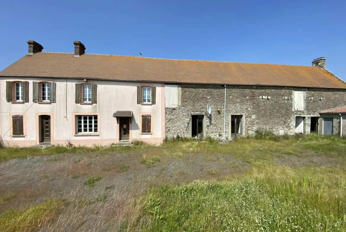 Ancienne Ferme à Croisilles à Vendre - 3 Chambres et Grand Terrain 