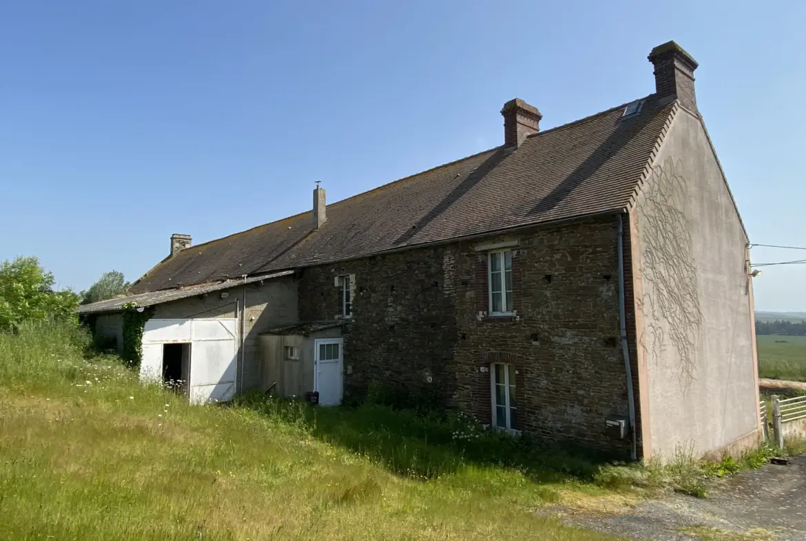 Ancienne Ferme à Croisilles à Vendre - 3 Chambres et Grand Terrain 