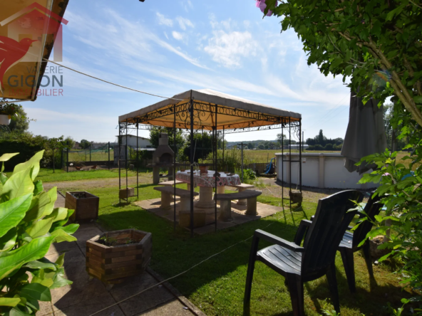 Belle Maison Fonctionnelle à Brognard avec Balcon et Jardin