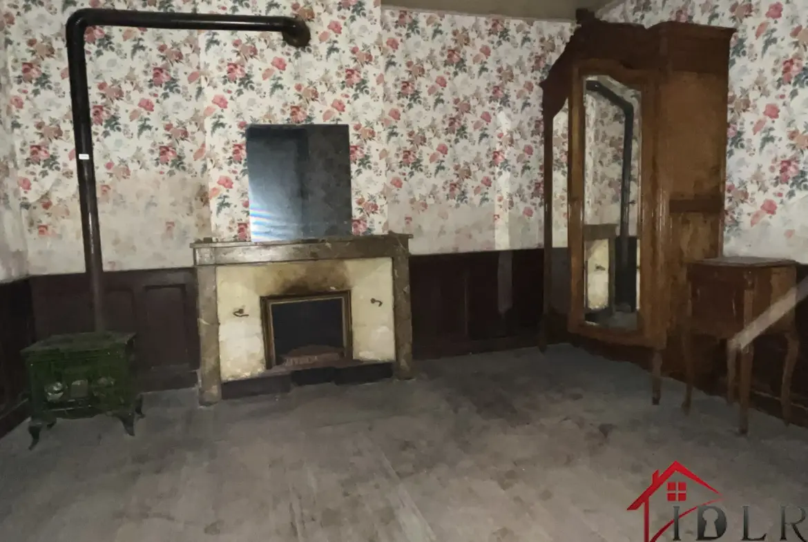 Maison à rénover à Bourbonne-les-Bains - 15 000 EUR 