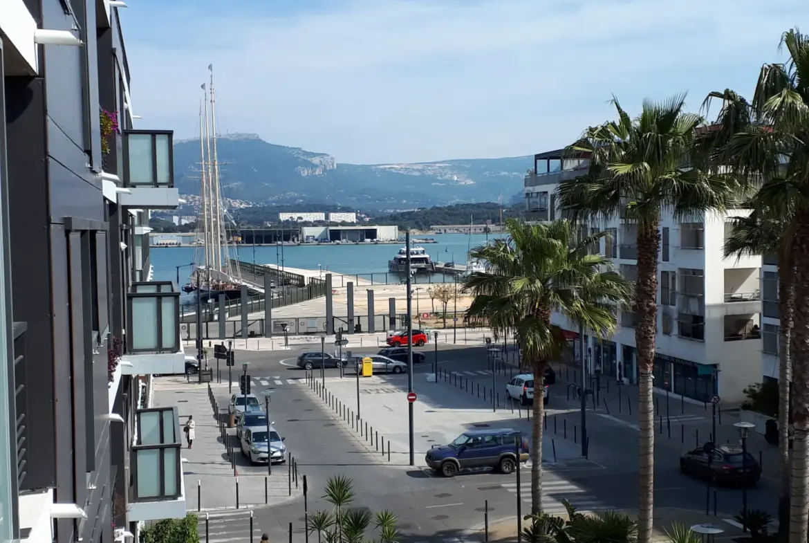 Studio 35m² Vue Mer avec Garage à La Seyne-sur-Mer 