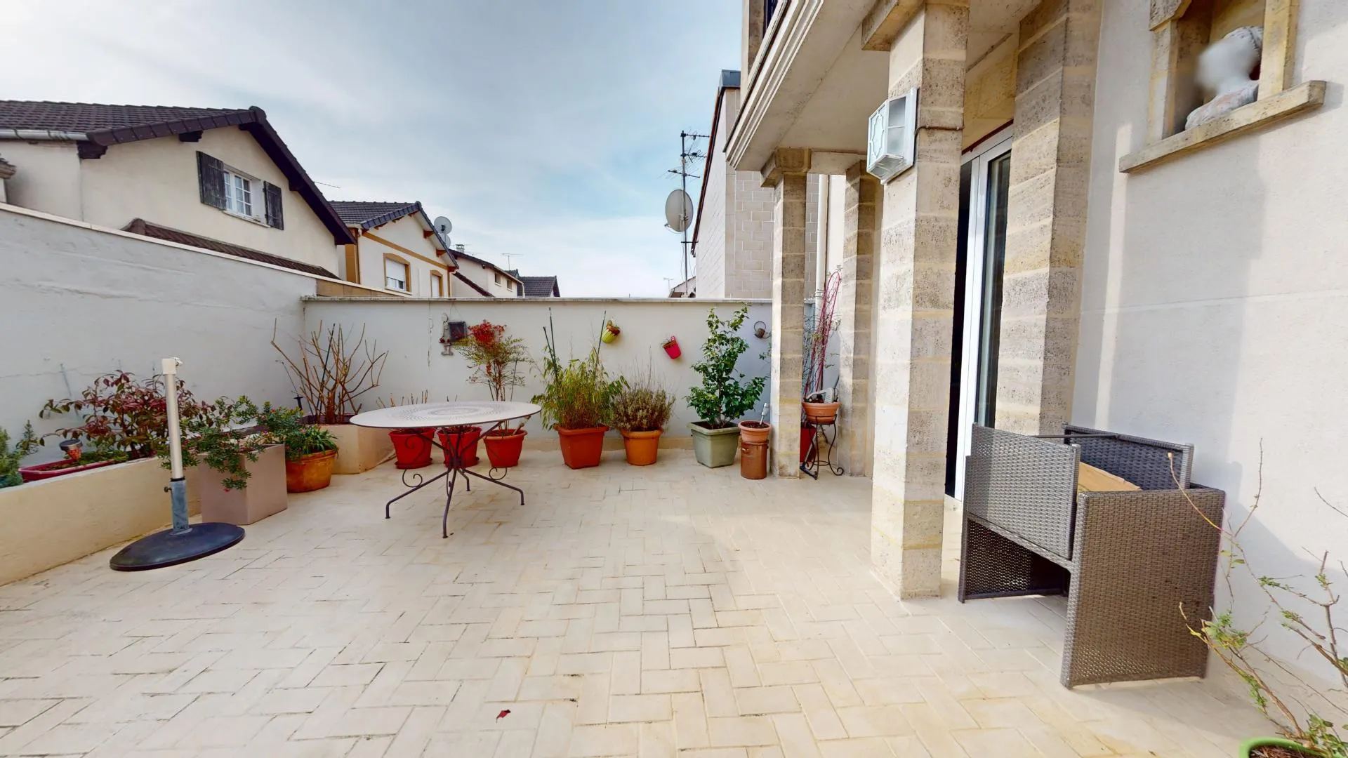 Pavillon lumineux 5 pieces à Drancy, quartier les Oiseaux 