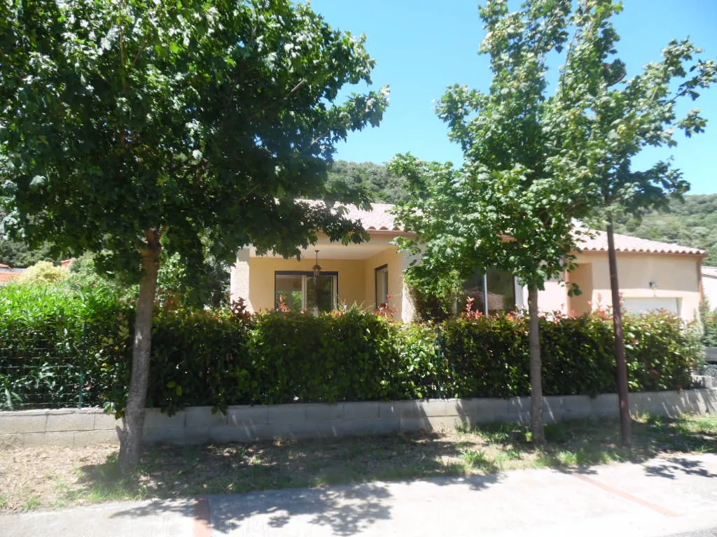 Maison 4 faces avec 2 chambres et jardin à Amélie-les-Bains-Palalda 