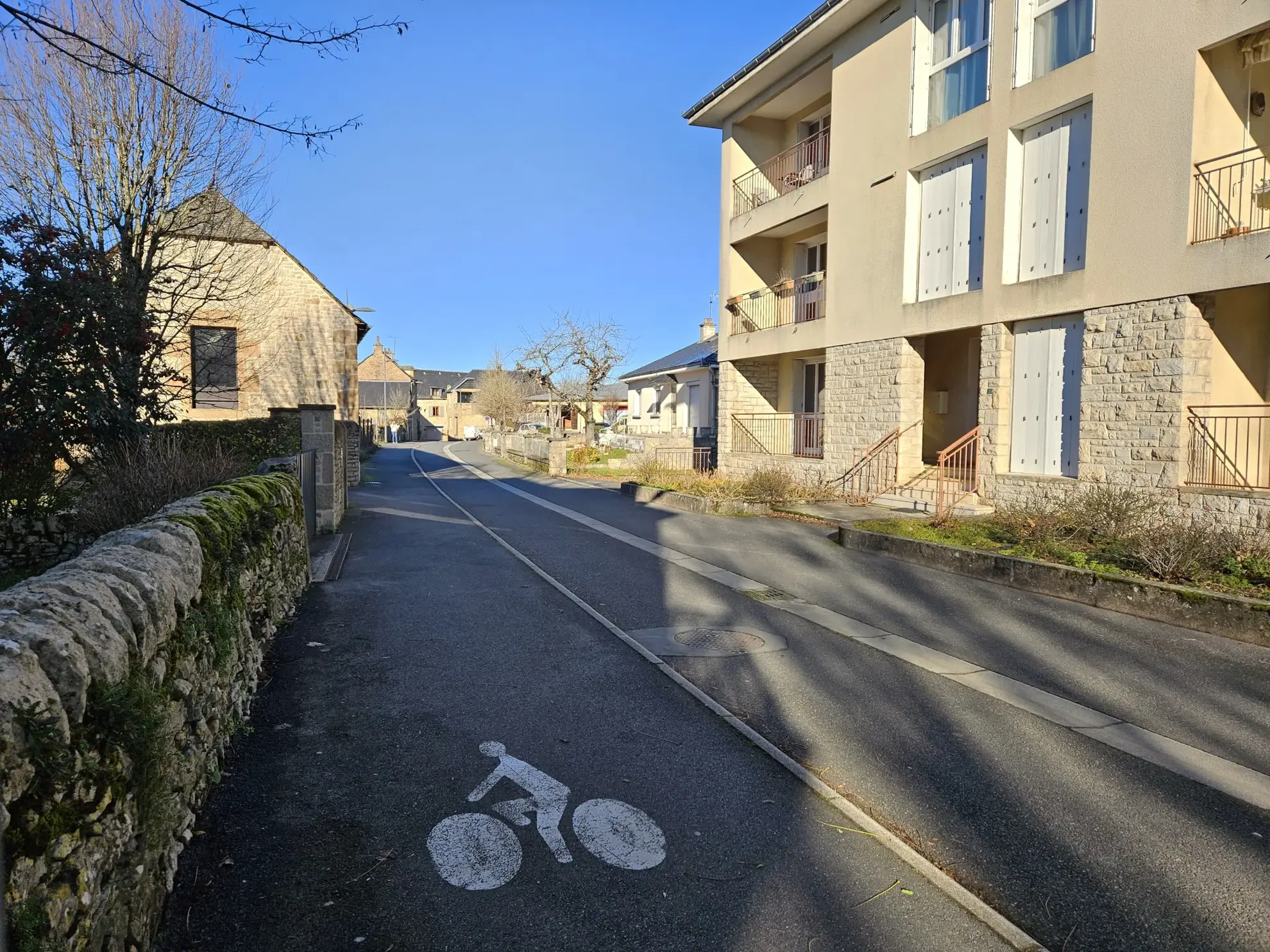 Bel Appartement T3 au Centre de Bozouls avec Terrasse 