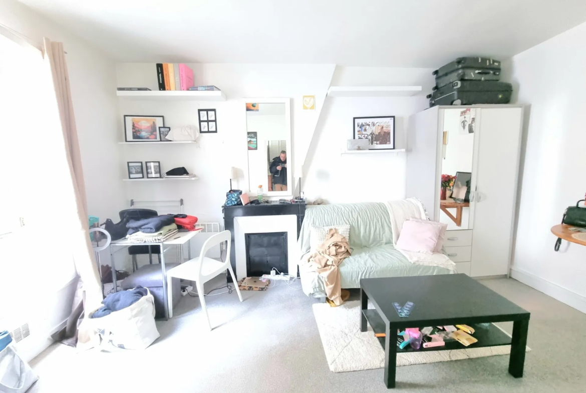 Charmant studio à vendre à Paris - Idéal investissement locatif 