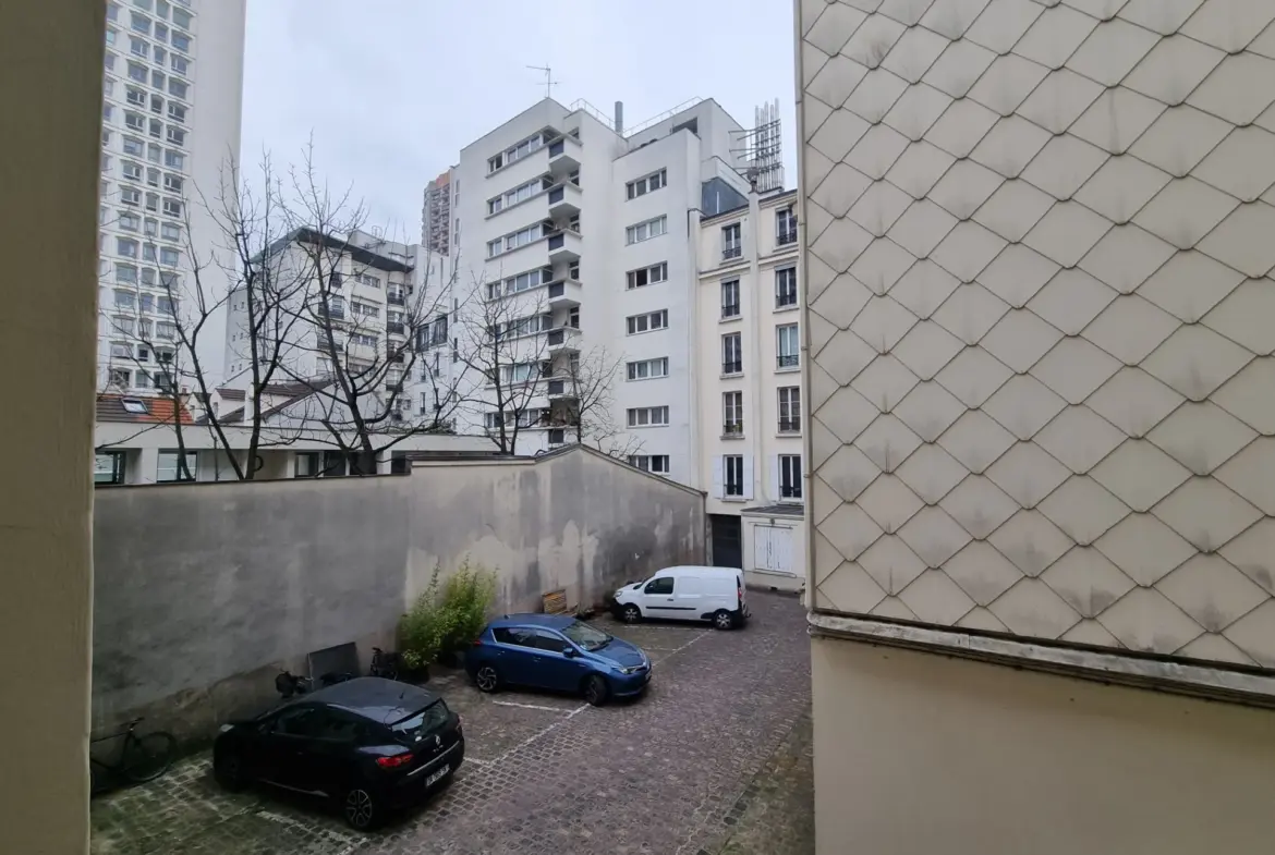 Charmant studio à vendre à Paris - Idéal investissement locatif 