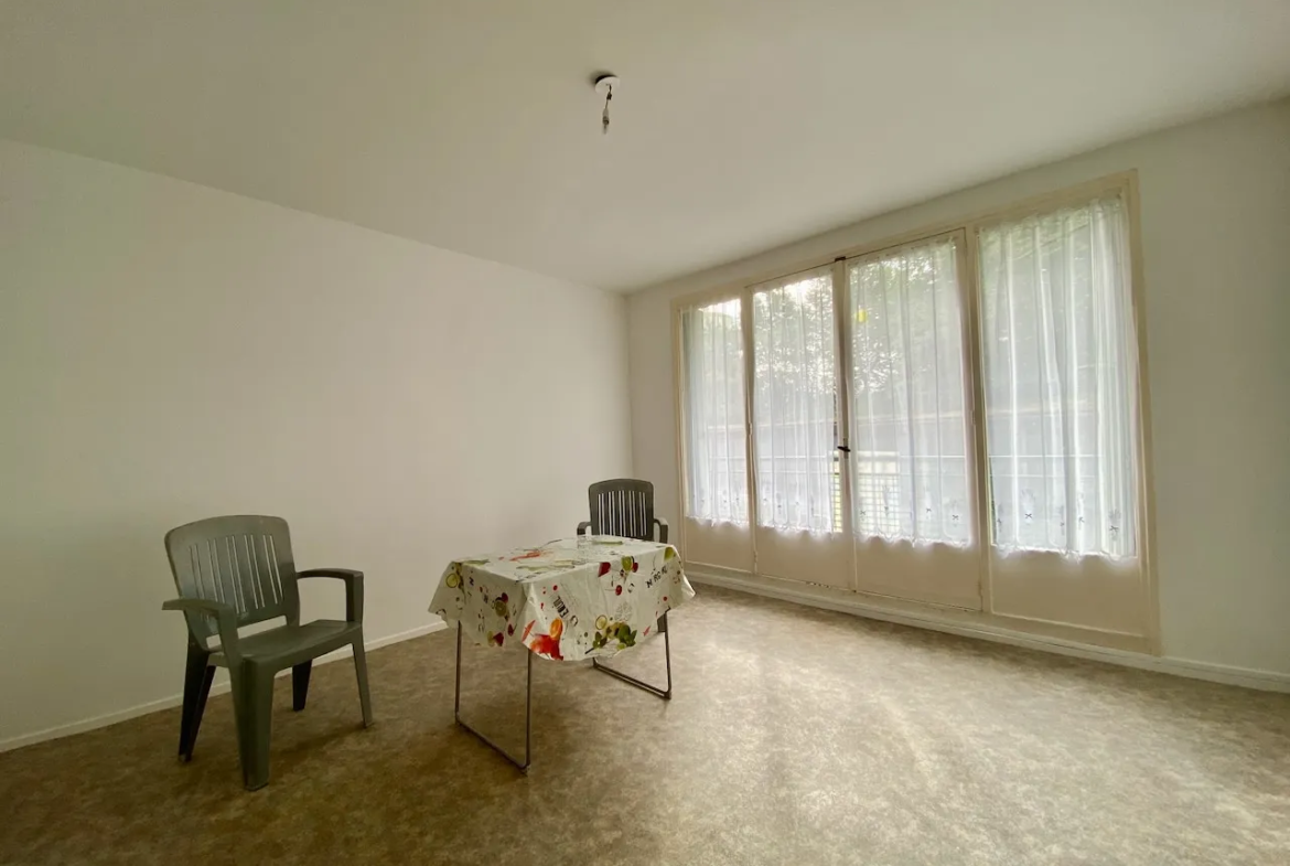 Appartement spacieux avec garage à vendre à Rousies 