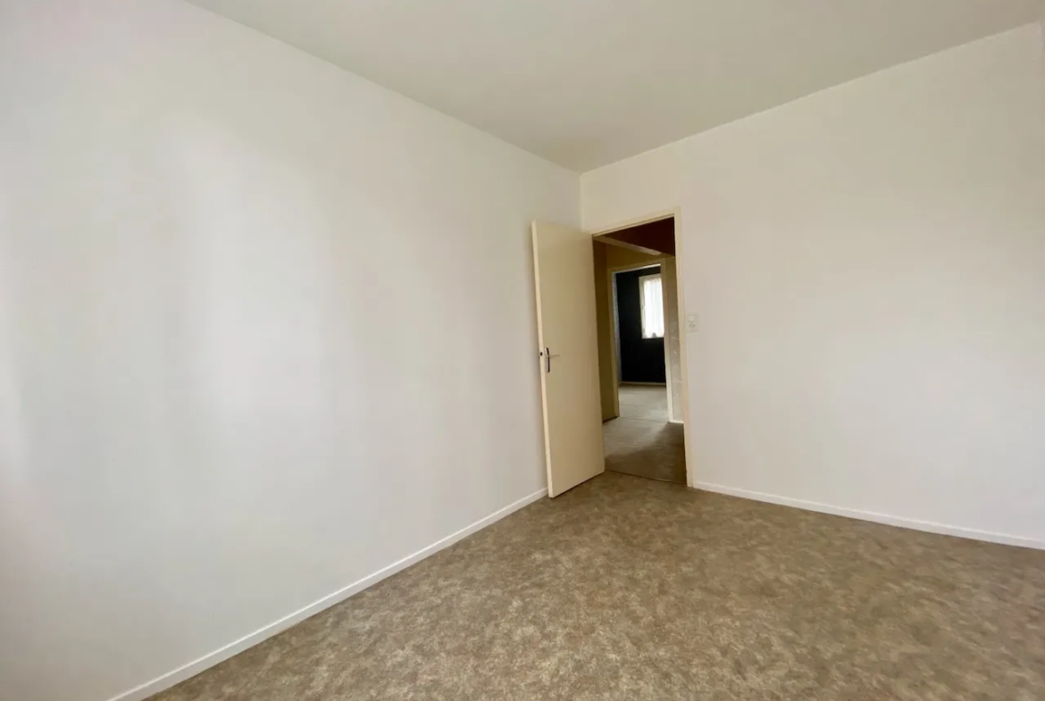 Appartement spacieux avec garage à vendre à Rousies 