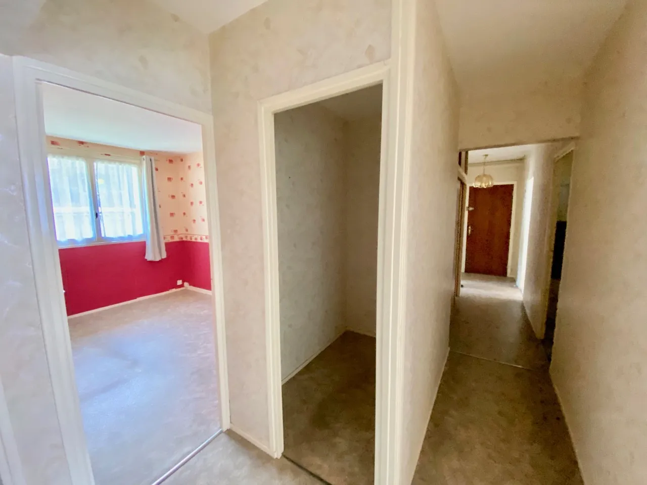 Appartement spacieux avec garage à vendre à Rousies 