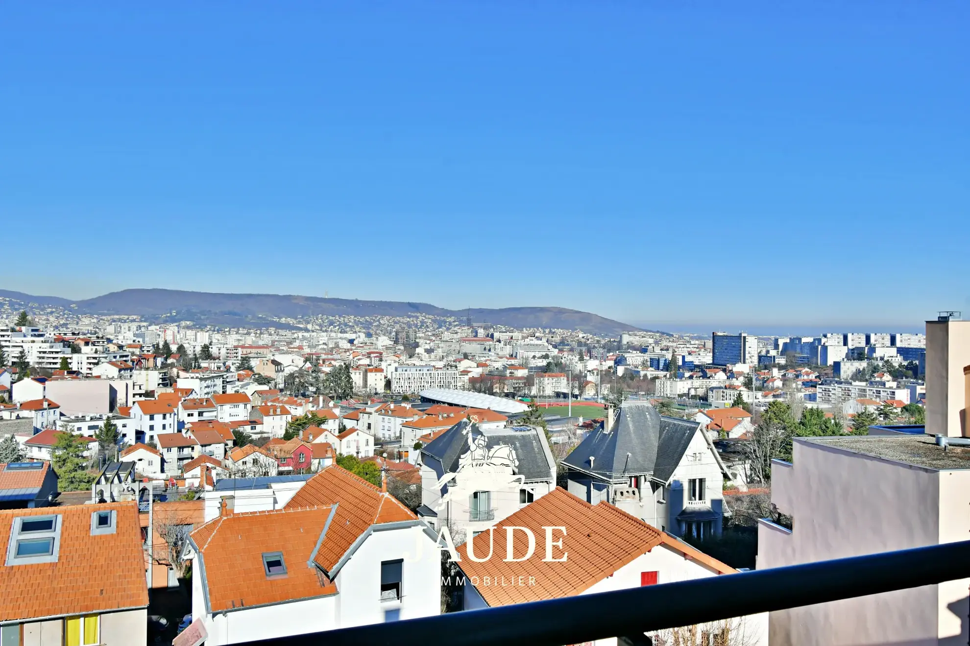 F3 avec terrasse et garage à Clermont-Ferrand - Quartier Vallières 