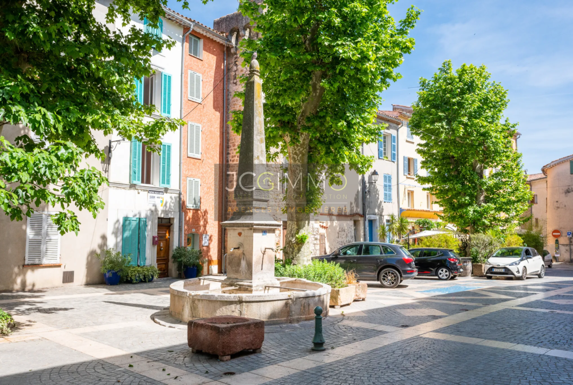 Vente de 2 Appartements à Pignans : T3 de 110m² et T2 de 37m² 