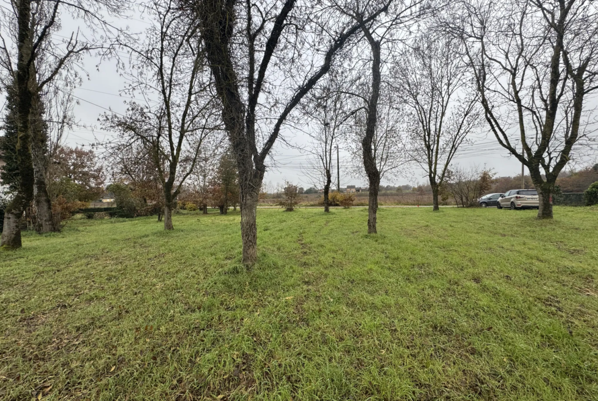 Terrain constructible de 1288 m² à Verlhaguet, Montauban 