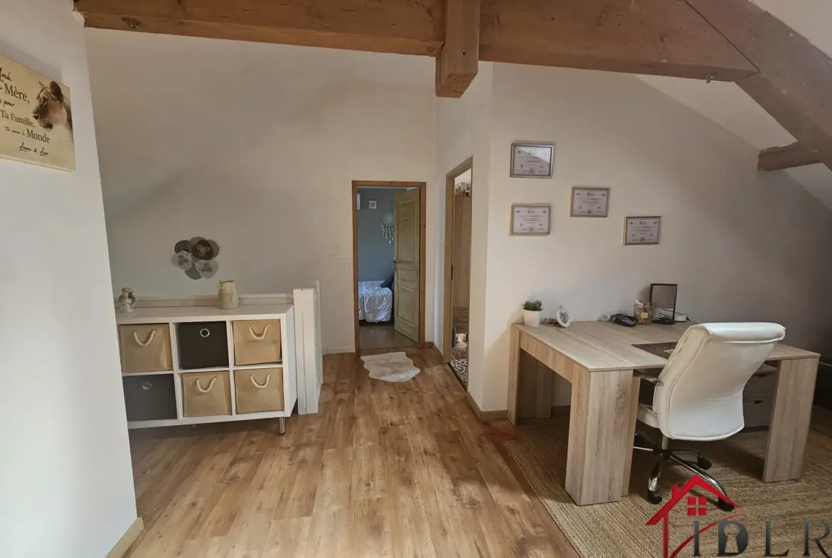 Maison de 150 m² sans travaux à Passavant la Rochère 