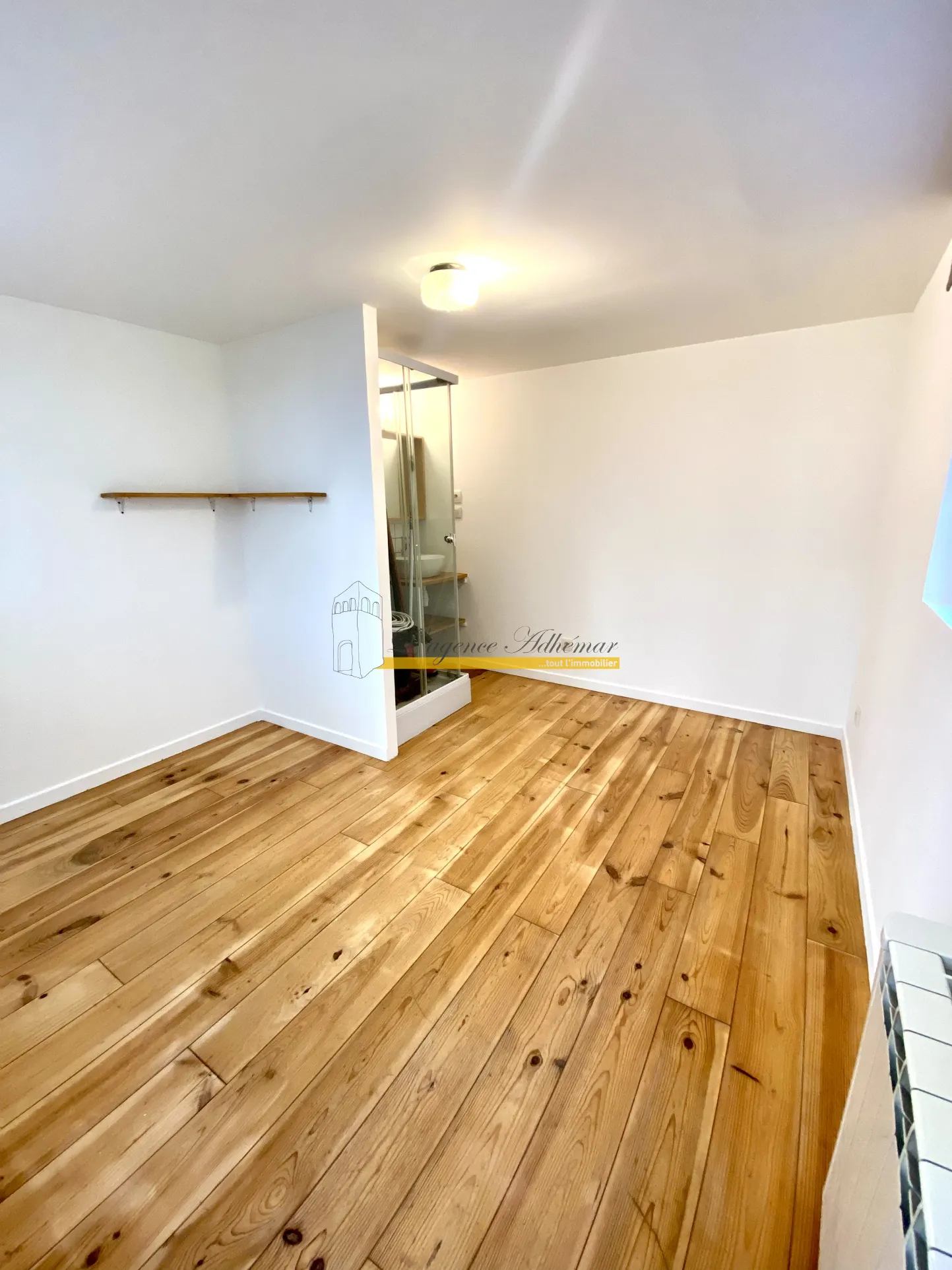 Maison atypique à vendre à Montélimar - Duplex charmant avec jardin 