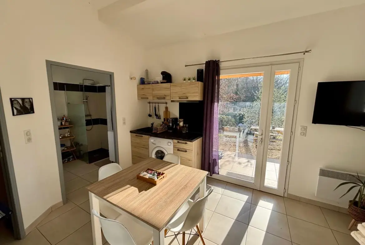 Beau Mazet 36 m² à Grignan sur 350 m² avec piscine 