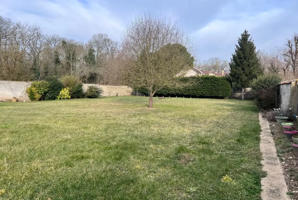 Maison familiale à vendre à Angerville – 125 m² sur 1600 m² 