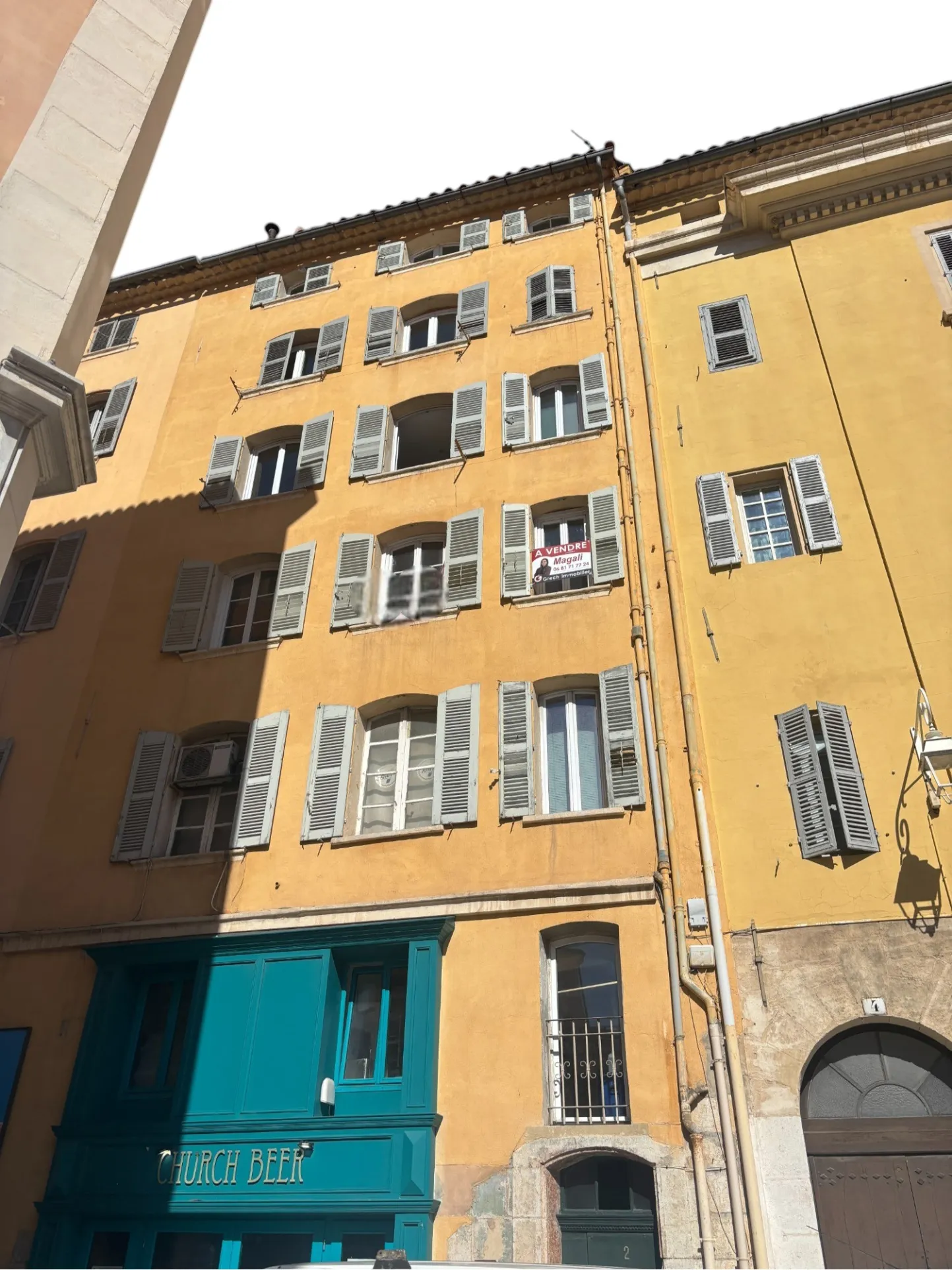 Charmant T1 bis à vendre près de la Place de l'Equerre à Toulon 