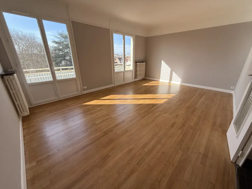 Vente Appartement T3 Lumineux à Vichy avec Balcon et Ascenseur