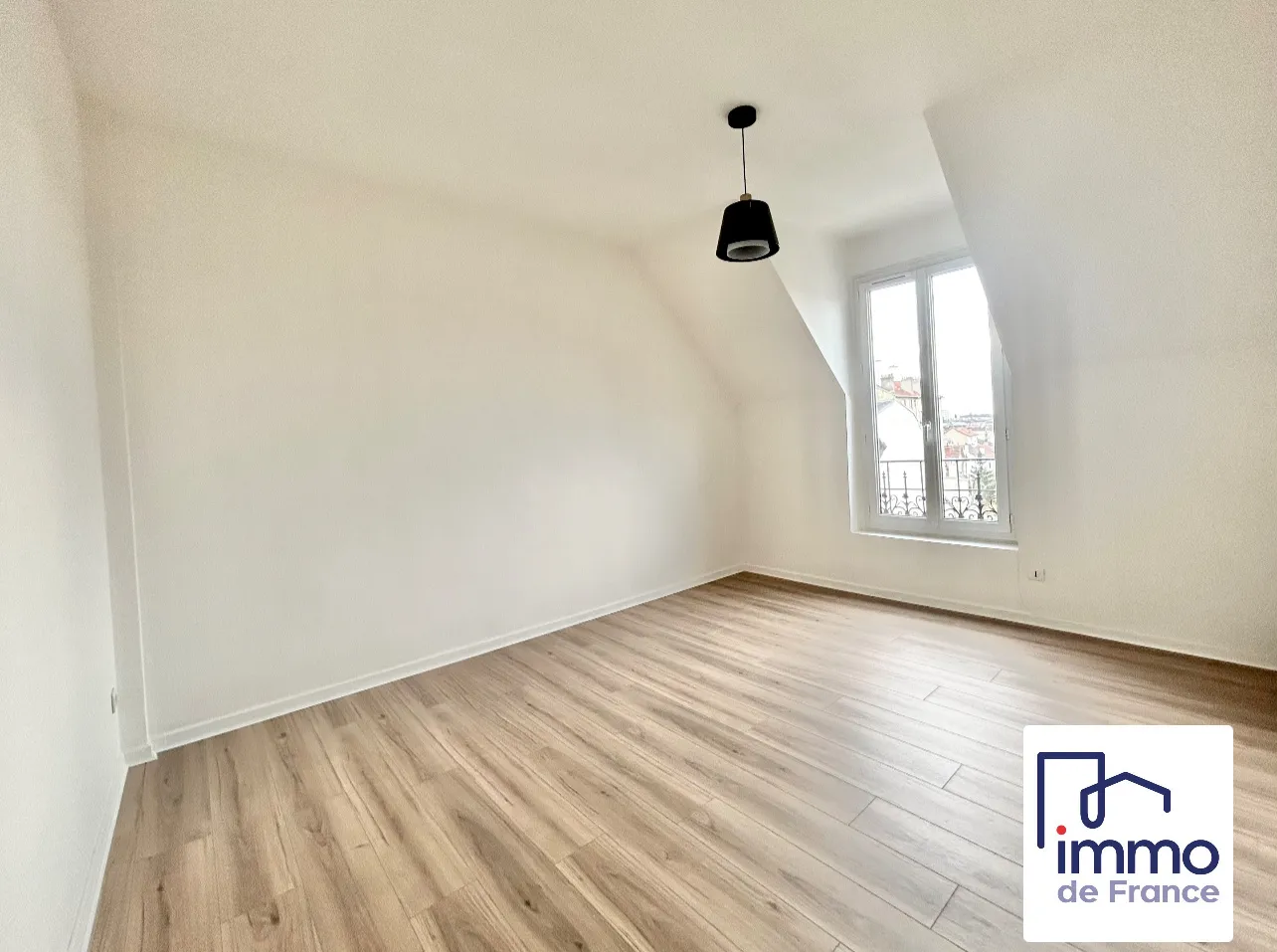 À vendre : Appartement 2 pièces rénové de 34,45 m² à Victor Hugo, Pavillons-sous-Bois 