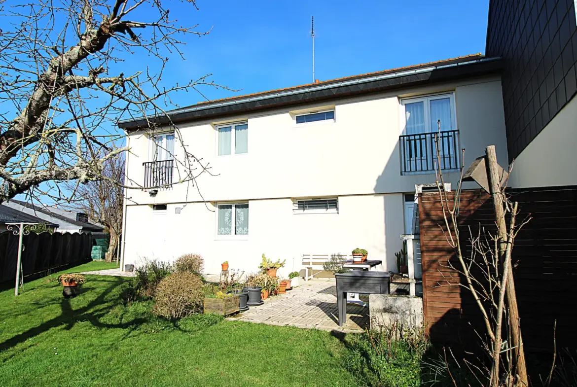 Maison spacieuse à vendre - 4 chambres - Angers ÉVENTARD 