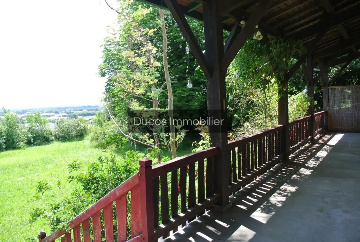 Maison sur les hauteurs de Marmande avec 1,45 hectares de terrain à vendre 