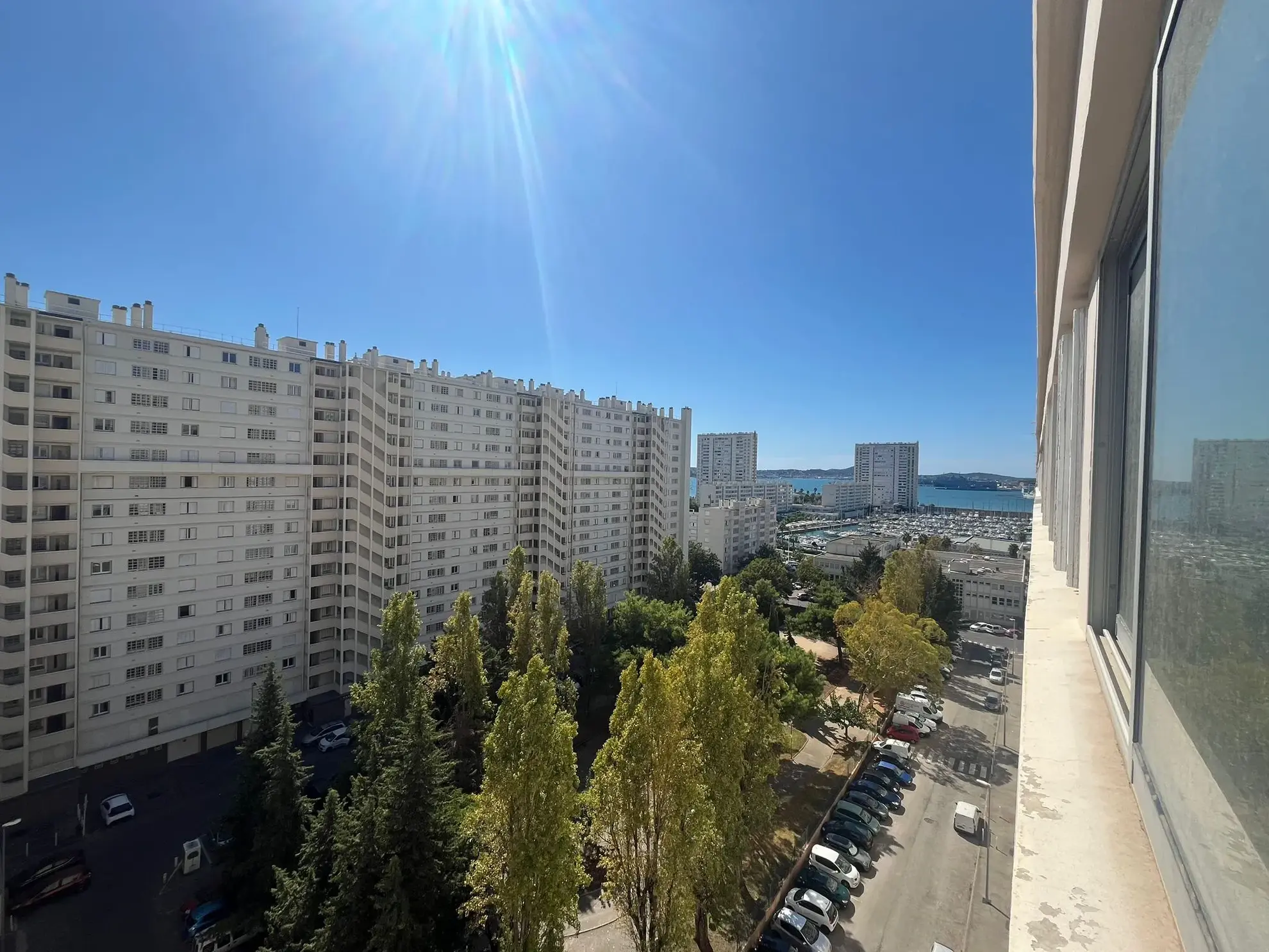 Appartement lumineux T3 de 53 m2 à Toulon - Port Marchand 