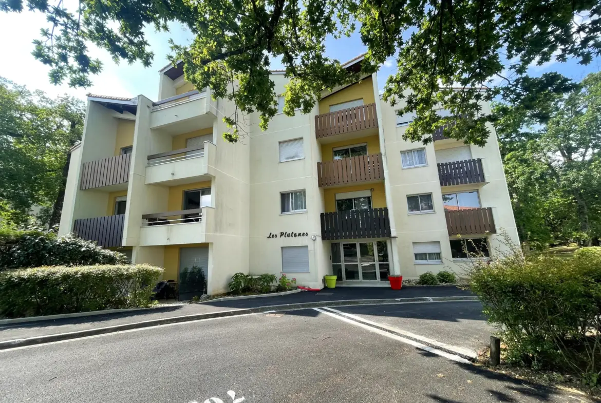 À Vendre : Studio Près de la Plage à Saint Georges De Didonne 