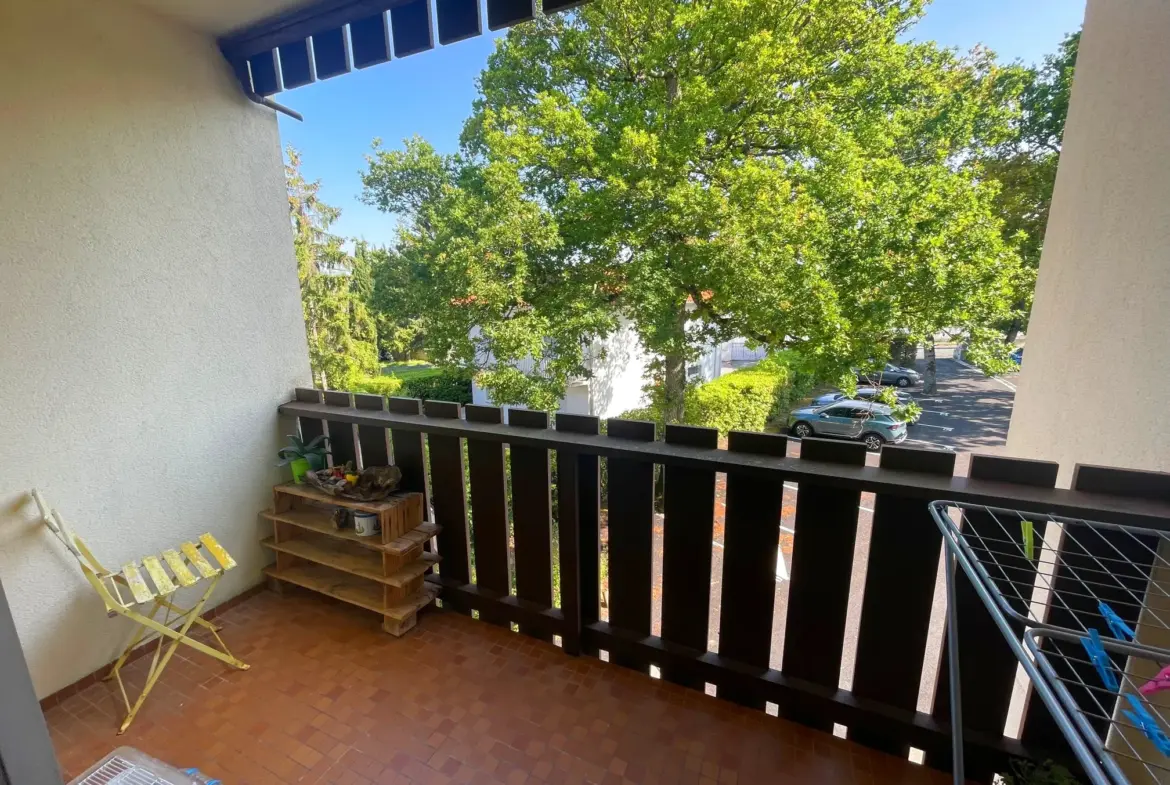 À Vendre : Studio Près de la Plage à Saint Georges De Didonne 