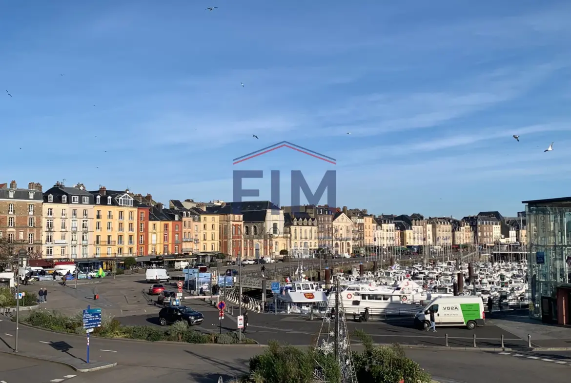 À vendre : Appartement élégant F2 à Dieppe avec vue sur le port 