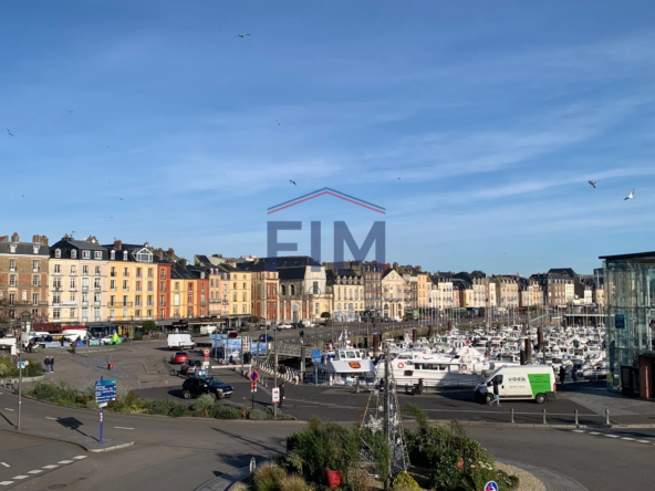 À vendre : Appartement F2 rénové avec vue sur le port à Dieppe