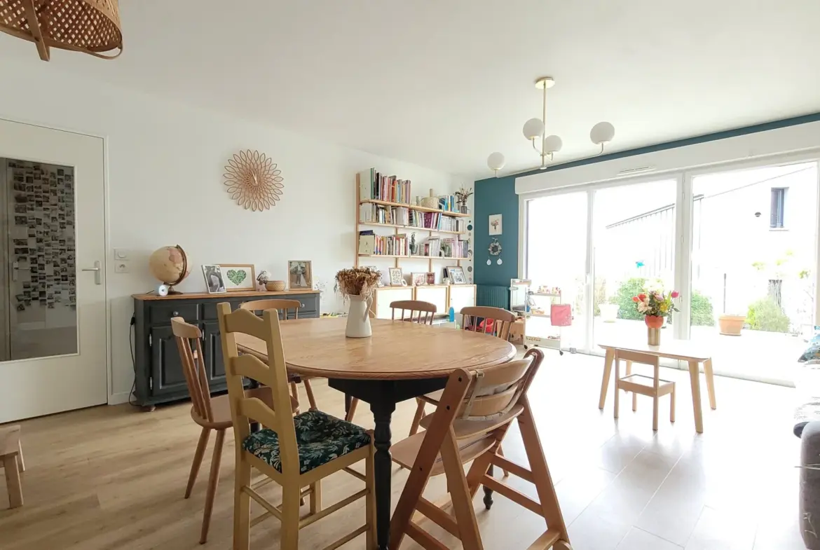 Appartement T4 de 76 m² avec terrasse de 30 m² à Châteaugiron 