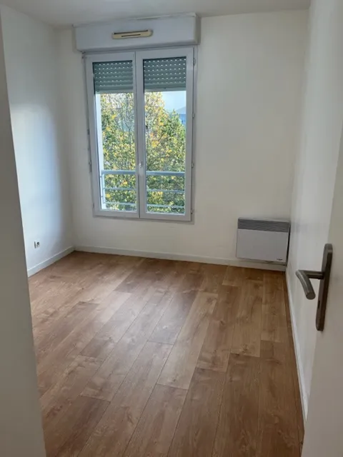 Appartement de 4 pièces avec balcon à Cergy le Haut - 238 000 € 