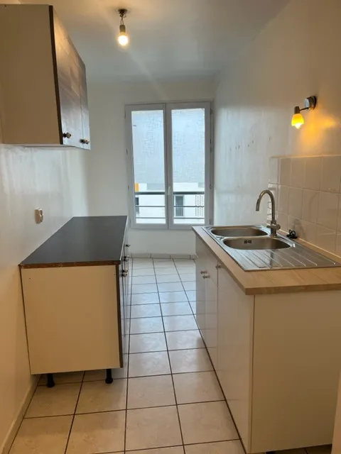 Appartement de 4 pièces avec balcon à Cergy le Haut - 238 000 € 