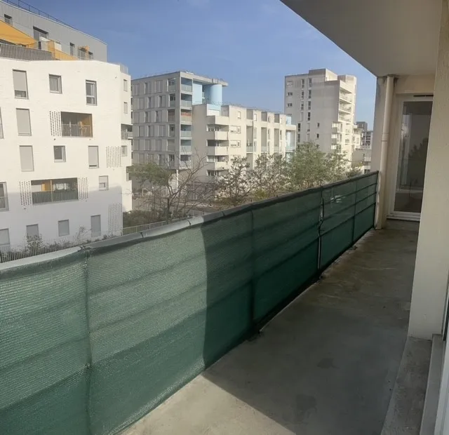 Appartement de 4 pièces avec balcon à Cergy le Haut - 238 000 € 