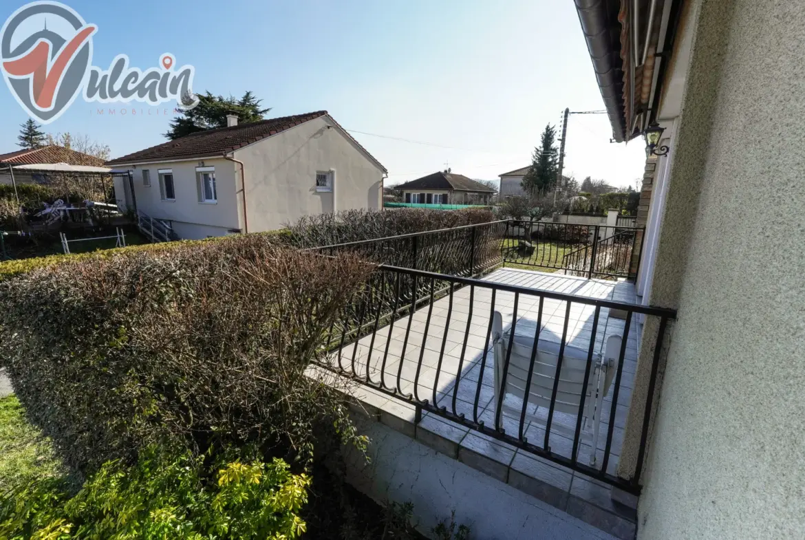 Pavillon au calme sur 600 m² à Pont du Château 