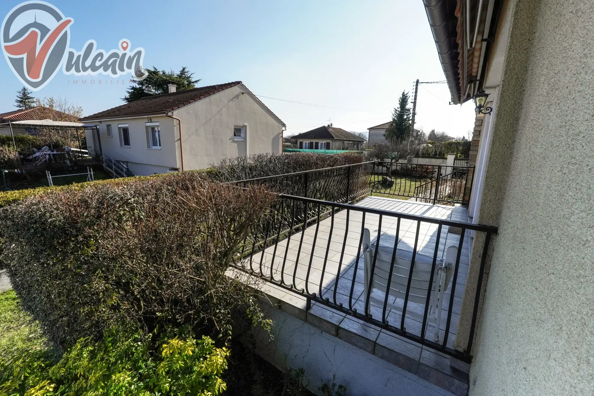 Pavillon au calme sur 600 m² à Pont du Château 