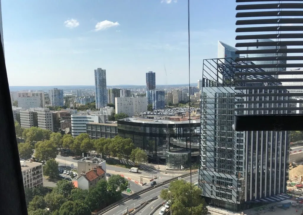 Studio en vente à Puteaux, La Défense - 270000€ 