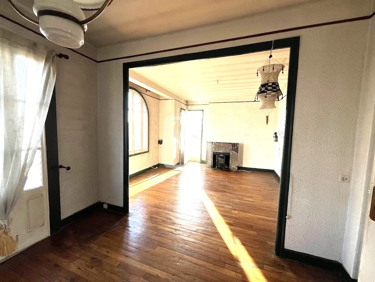 Appartement atypique avec vue dégagée à Brive-la-Gaillarde 