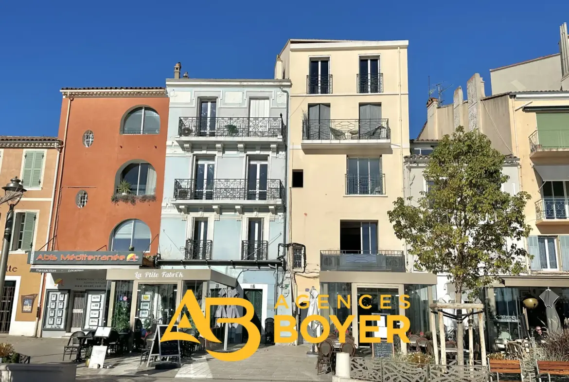 EXCLUSIVITE SANARY SUR MER - APPARTEMENT 2 PIECES FACE AU PORT 