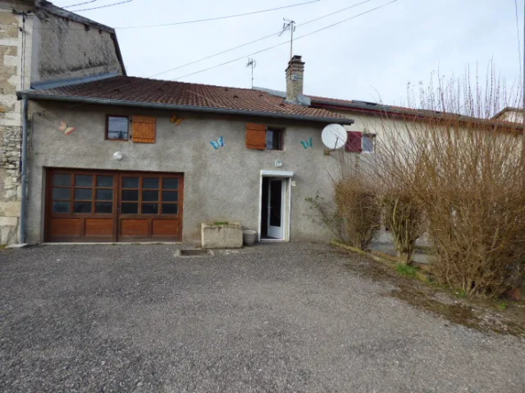 Maison rénovée à vendre à Void-Vacon - 190 m2