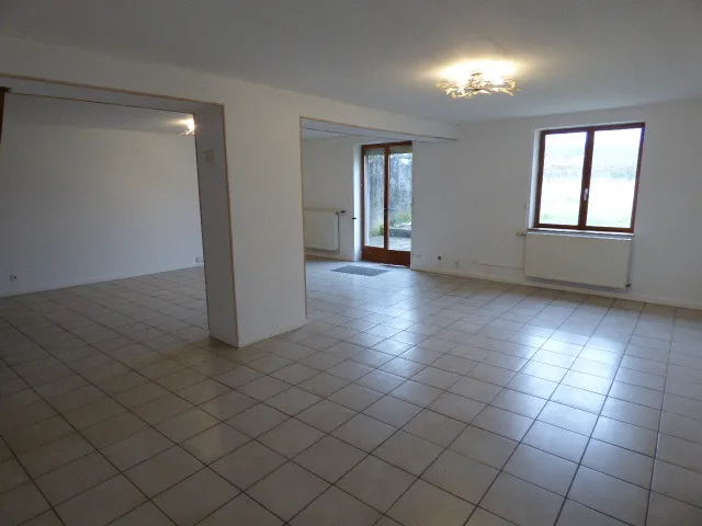 Maison rénovée à vendre à Void-Vacon - 190 m2 