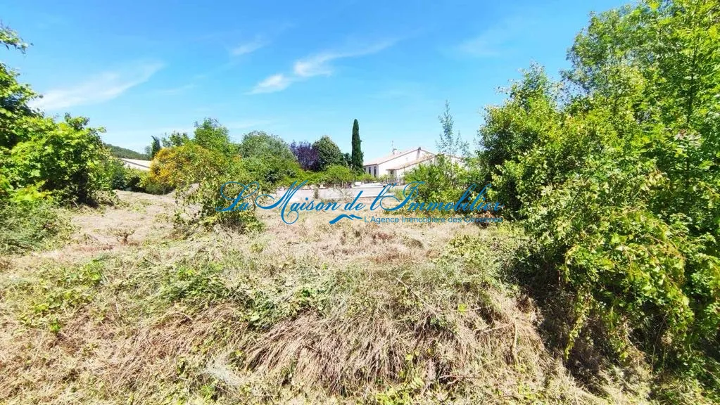 Vente de terrain constructible de 1200 m2 entre Quissac et Montpellier 