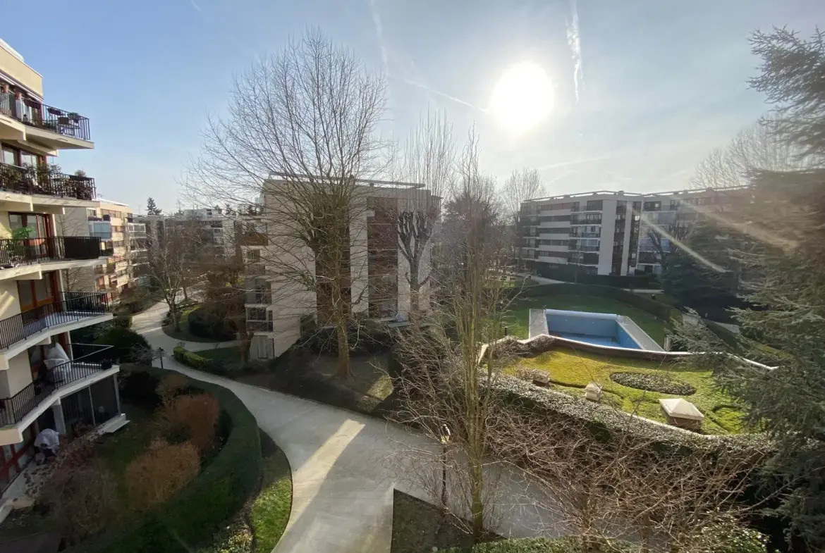 Appartement lumineux de 51 m² à vendre à Le Chesnay 