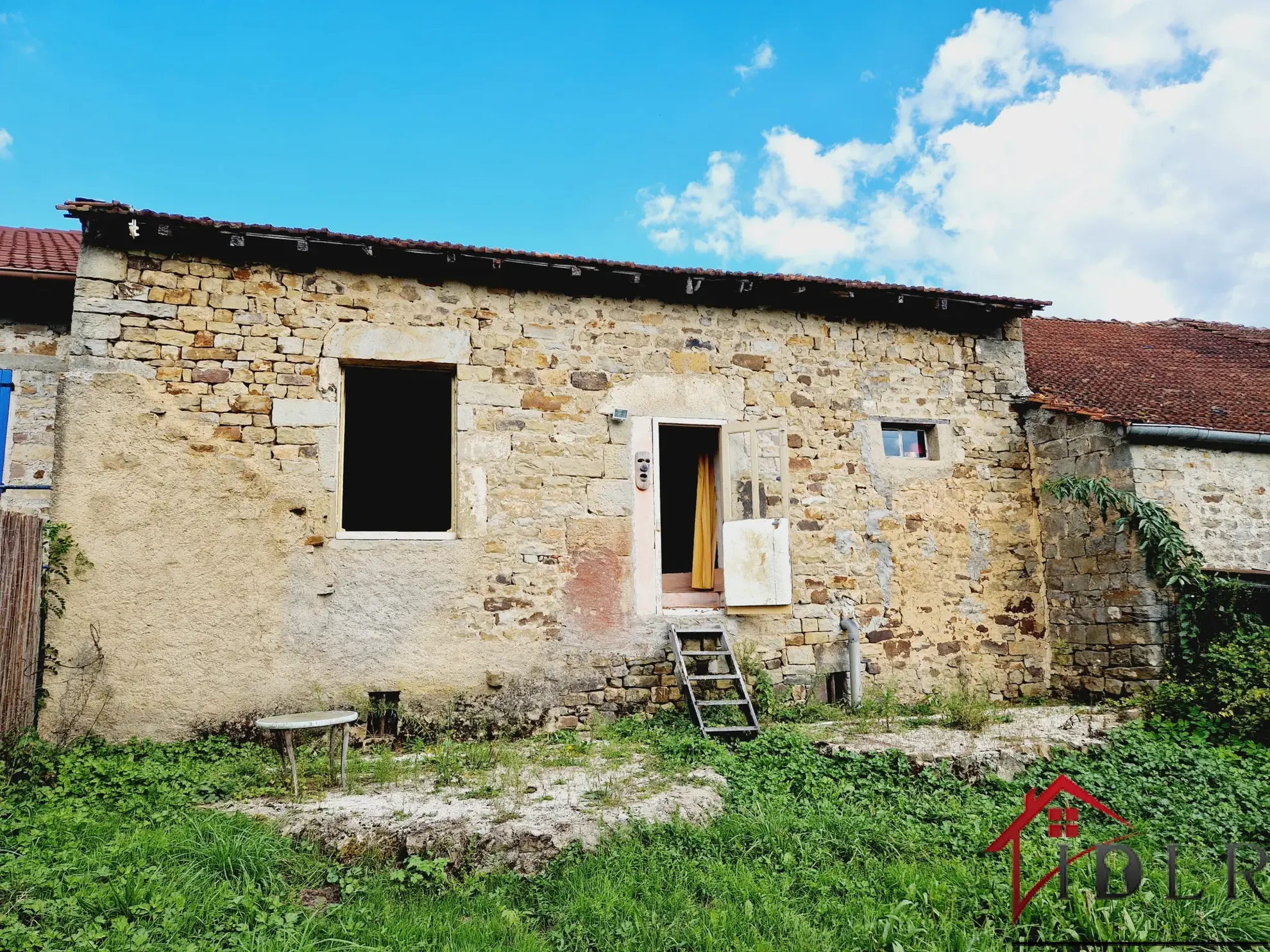 Maison hippie à vendre à Vicq - 33 m2 avec terrain de 248 m2 