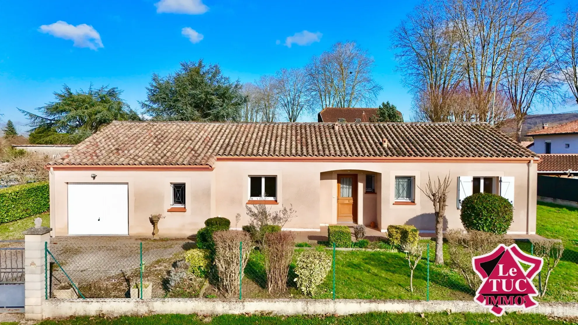 Maison de plain-pied avec 3 chambres à Saint Sylvestre sur Lot 