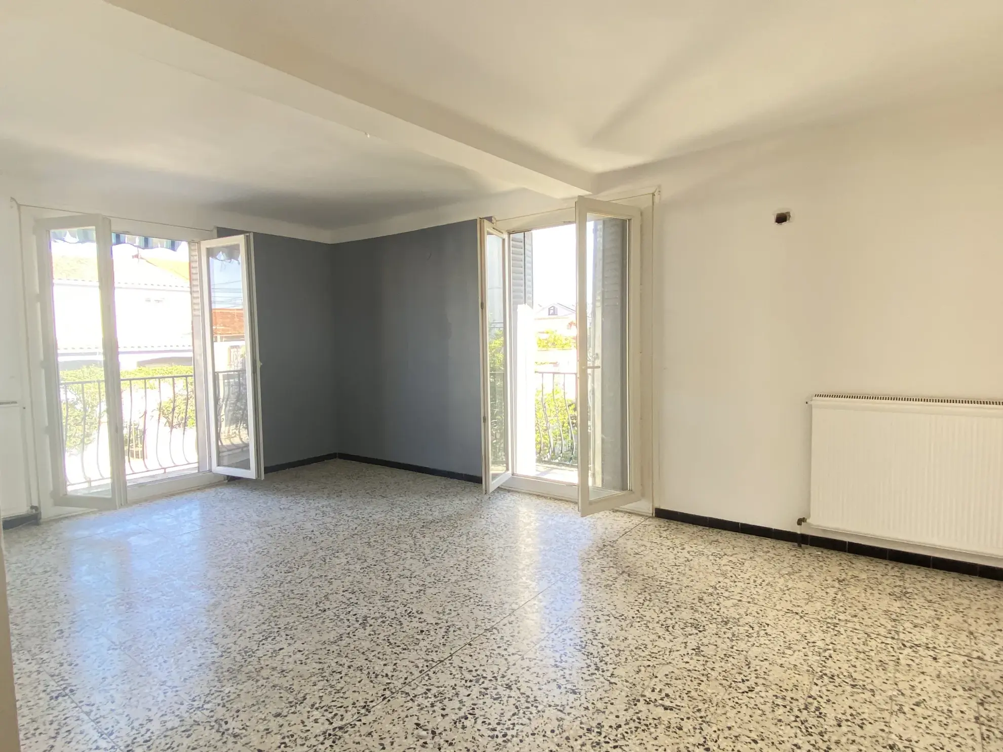 Immeuble de 3 appartements pour investissement à Perpignan 