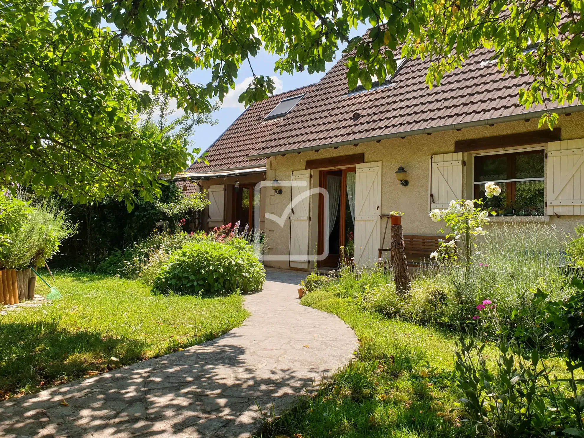 Charmante maison de 150 m² avec jardin à Cosnac 