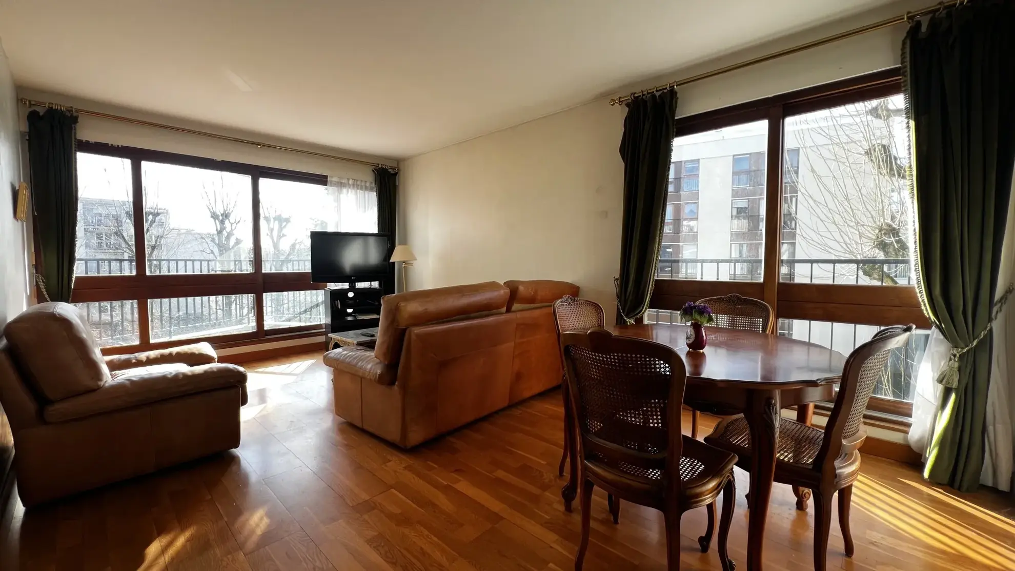 Appartement 64m² avec cave et box en sous-sol à Le Chesnay 