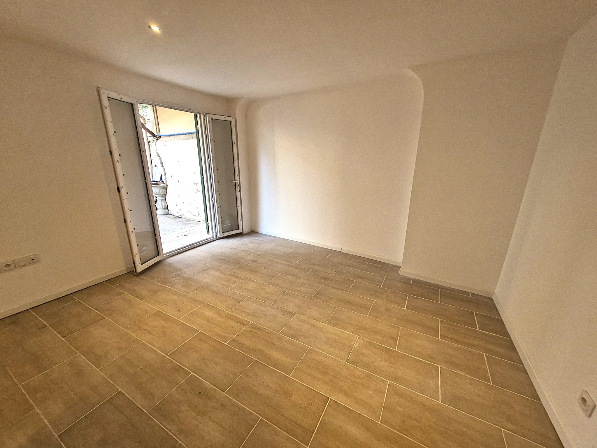 Vente Appartement Rénové à Toulon - Studio 23 m² 